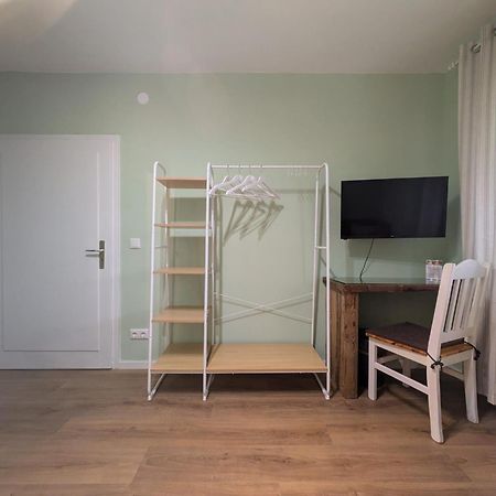 Haus Am Bach - Gemuetliche Pension Allershausen Kültér fotó