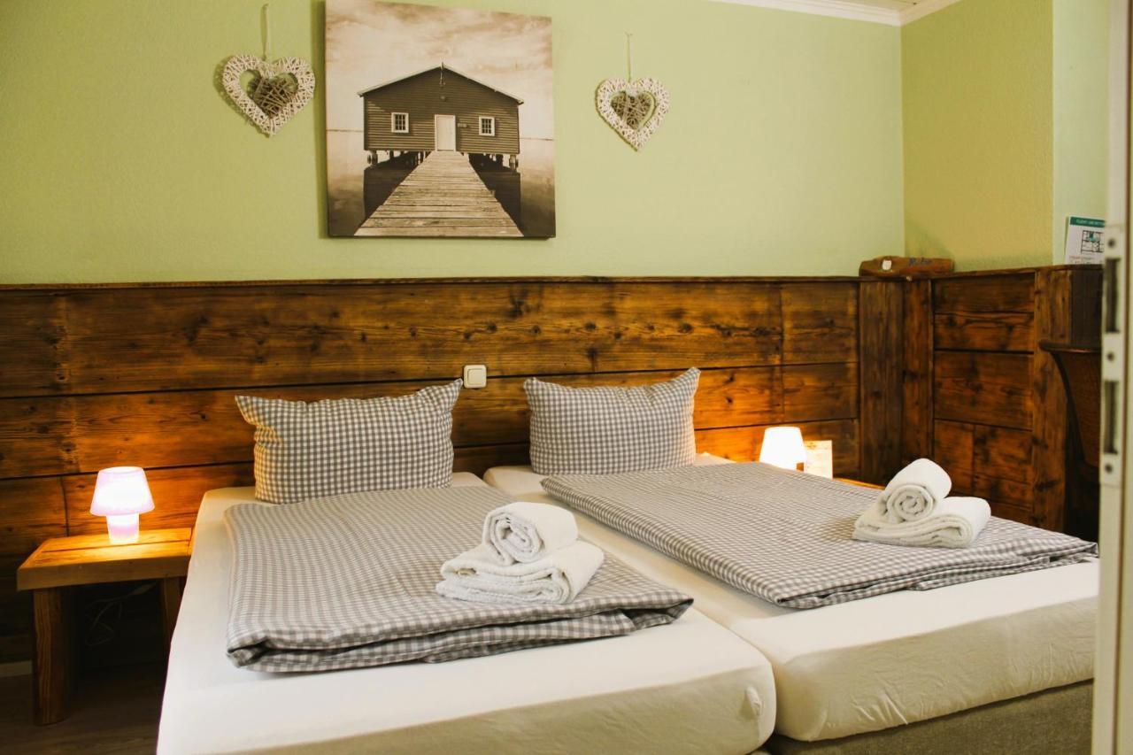 Haus Am Bach - Gemuetliche Pension Allershausen Kültér fotó