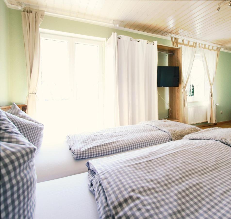 Haus Am Bach - Gemuetliche Pension Allershausen Kültér fotó