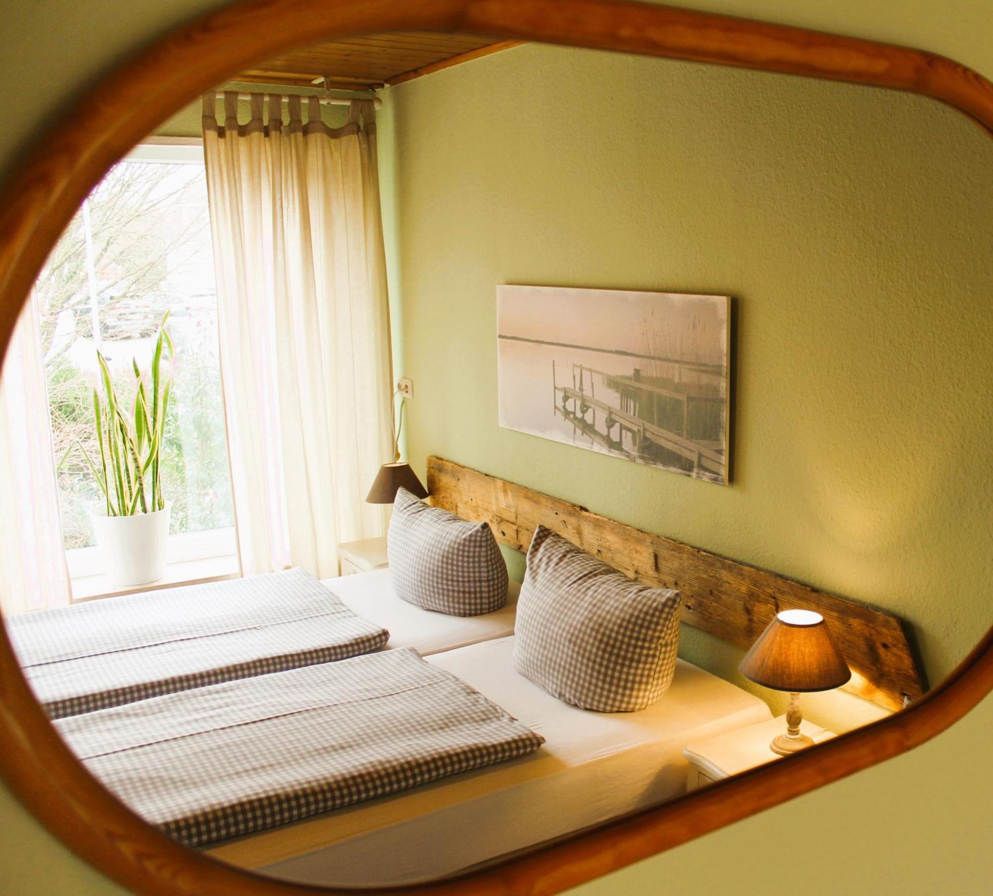 Haus Am Bach - Gemuetliche Pension Allershausen Kültér fotó